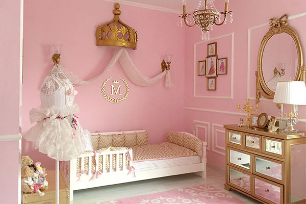دیزاین کلاسیک اتاق نوزاد دختر
