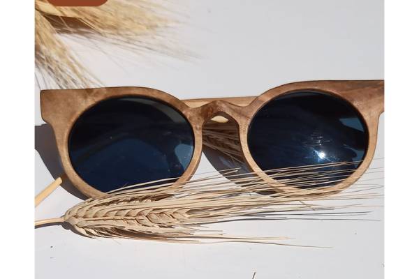 عینک چوبی دخترانه