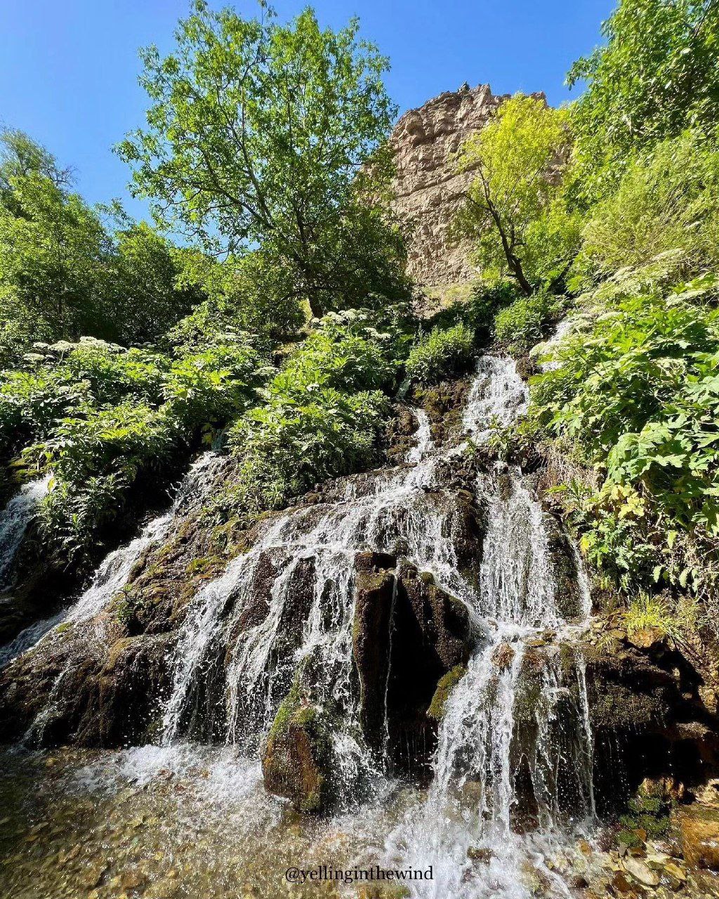 آبشار هفت چشمه در جاده چالوس