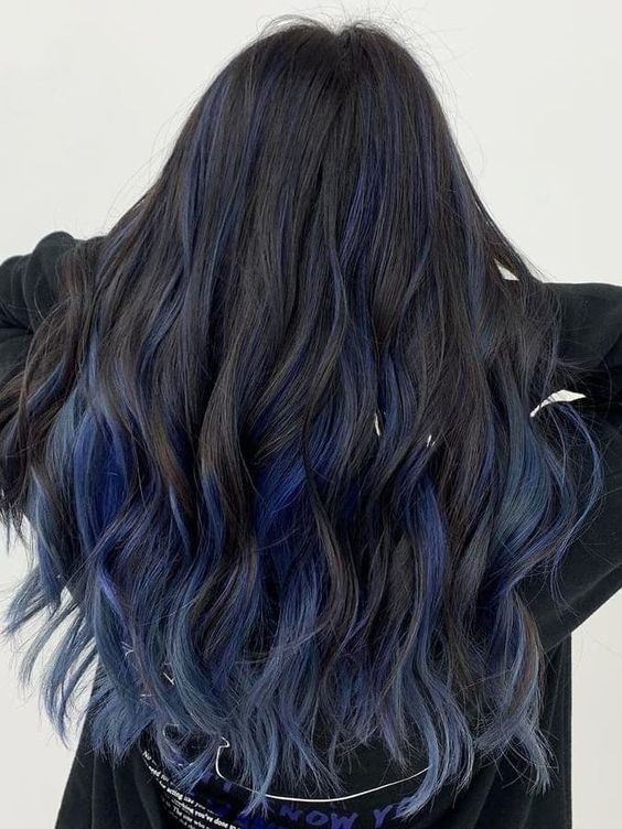 رنگ موهای فانتزی آبی مشکی