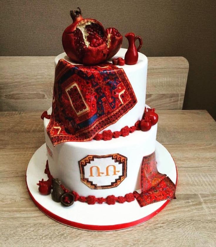 کیک برای کادو یلدایی عروس