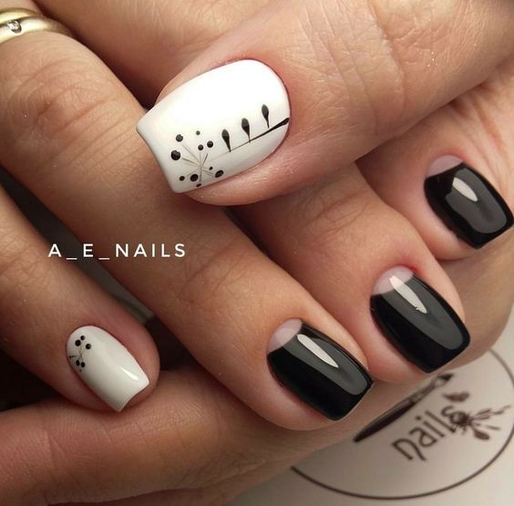 کاشت ناخن مشکی طرح دار