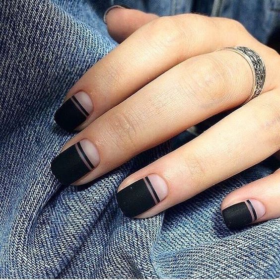 کاشت ناخن مشکی طرح دار