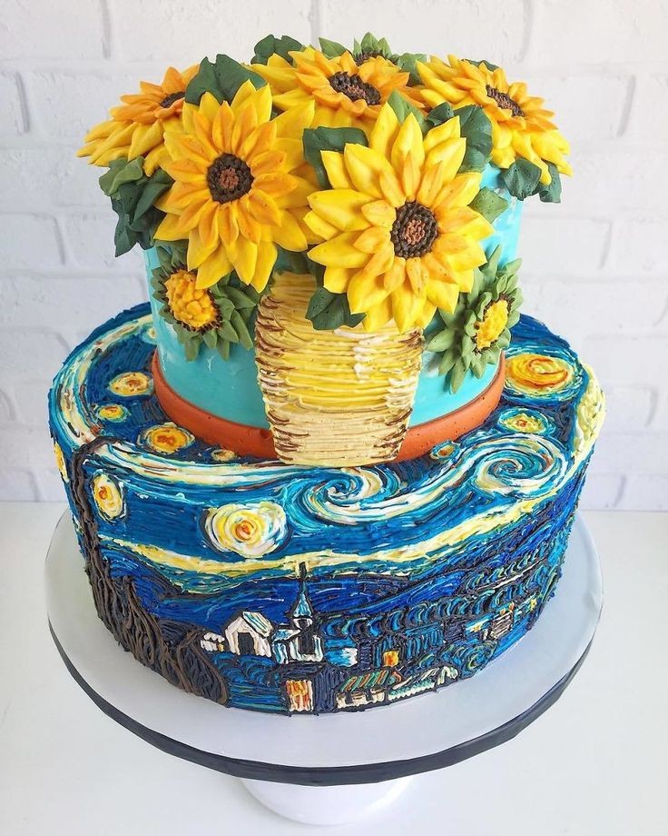 کیک دو طبقه با طرح گل آفتابگردان برای تولد