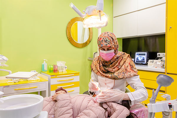 متخصص دندانپزشکی کودکان در یوسف آباد
