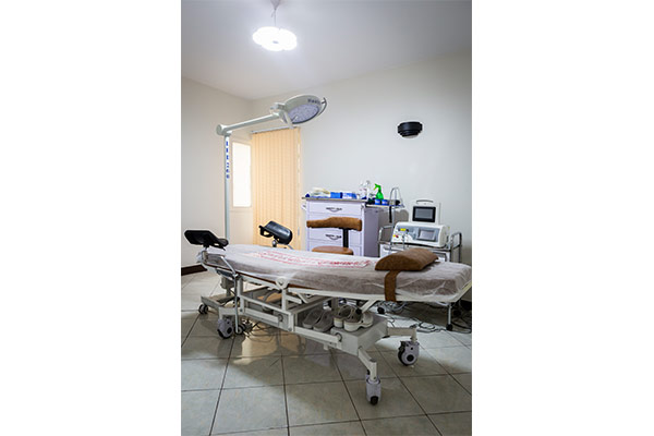 درمان بیماری نشیمنگاه با لیزر در تهران