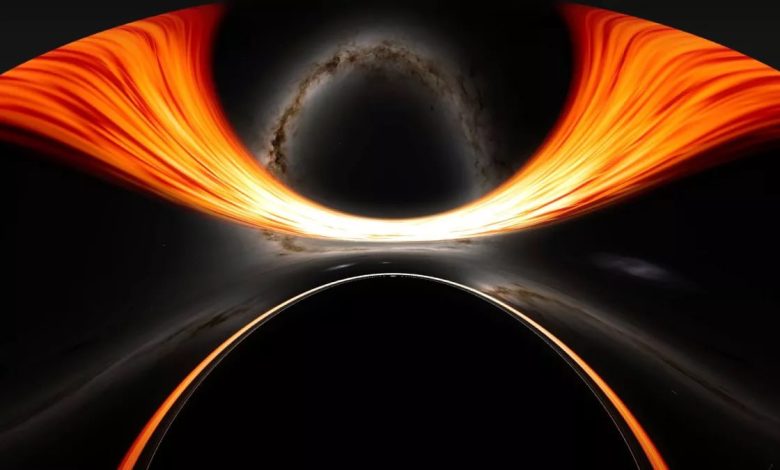 وقتی درون سیاهچاله سقوط می‌کنیم چه اتفاقی می‌افتد؟