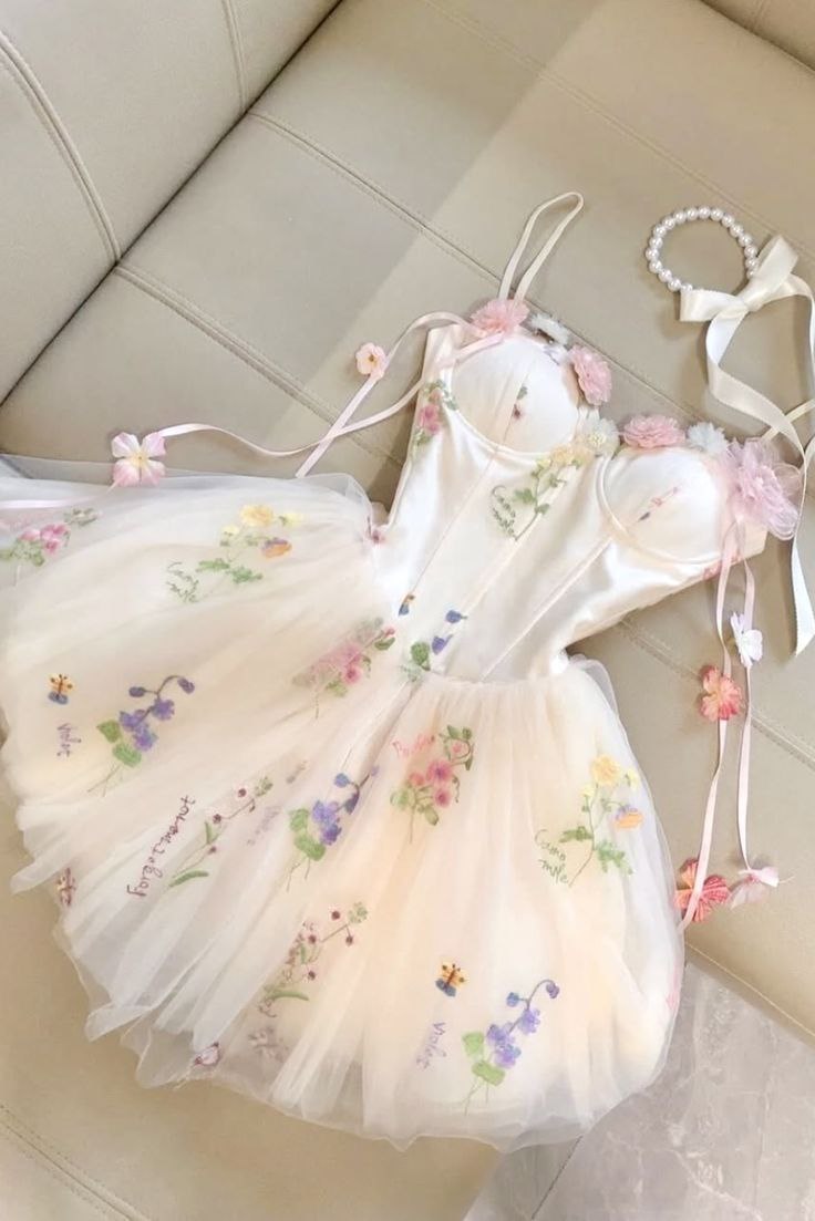 لباس عروس کوتاه رنگی