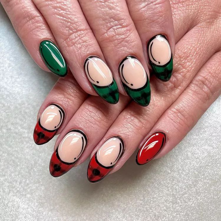 طراحی ناخن فرنچ کریسمسی 10