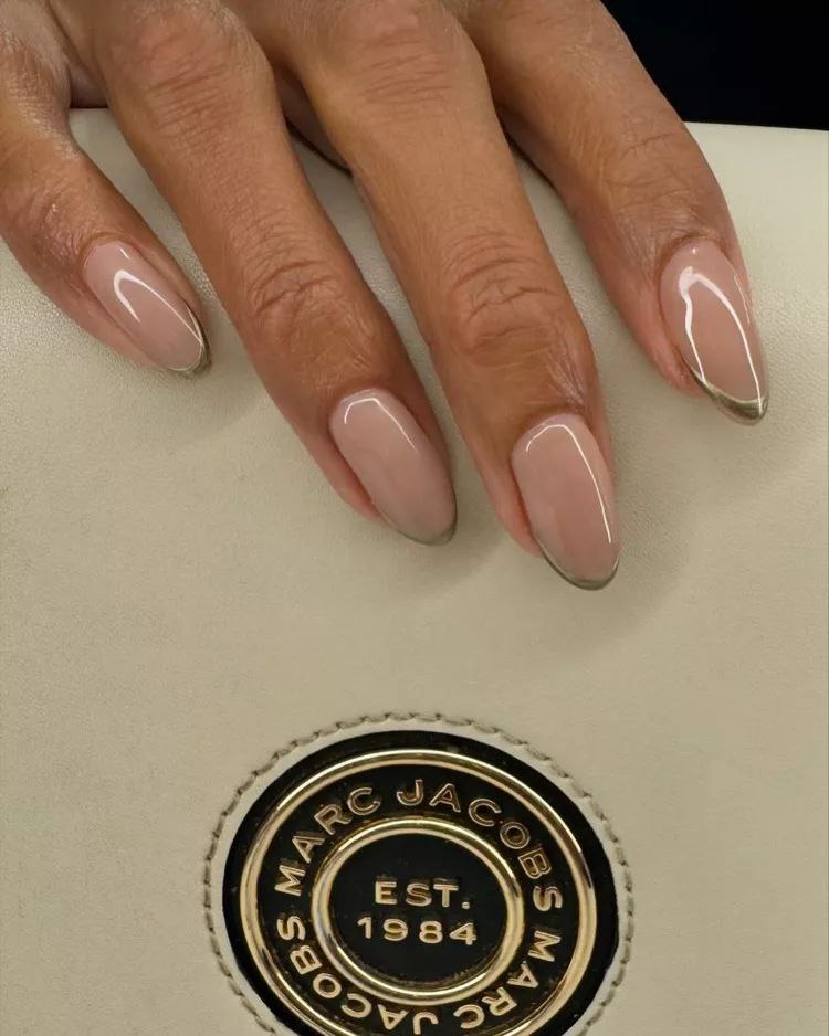 طراحی ناخن فرنچ کریسمسی 11