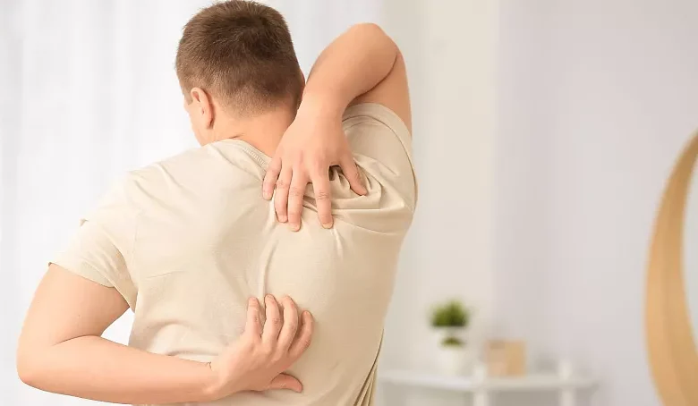 آیا باید محل خارش را خاراند؟