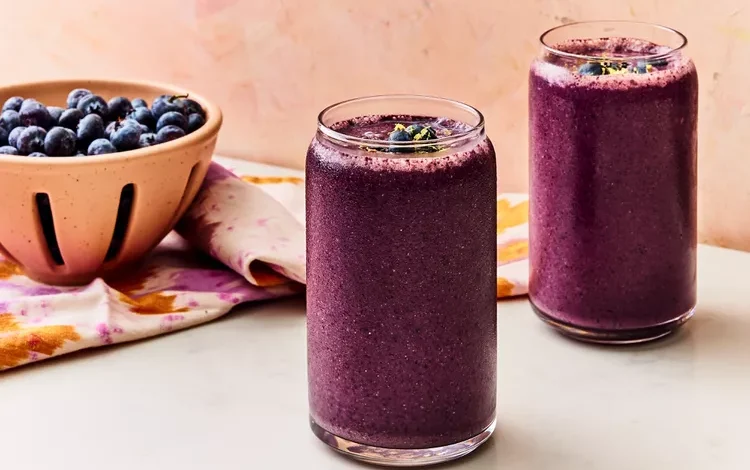 طرز تهیه اسموتی ضد التهاب لیمو بلوبری