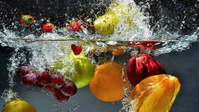 این روش خانگی بیشترین میزان سم را از روی میوه ها پاک می کند!