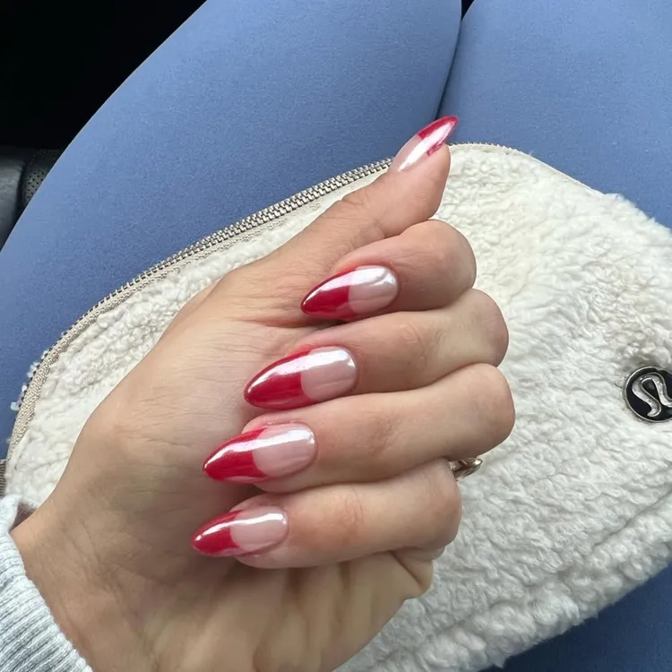 طراحی ناخن قرمز