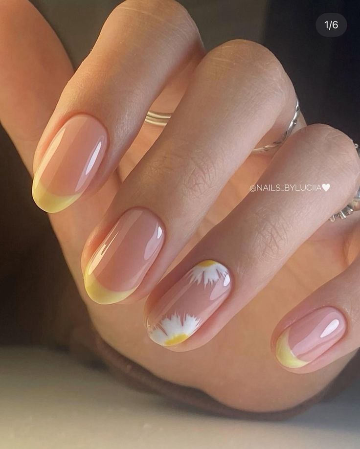 فرنچ ناخن زرد کره ای