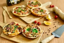 مینی پیتزاهای تکه ای با دستور پخت خانگی خوشمزه!