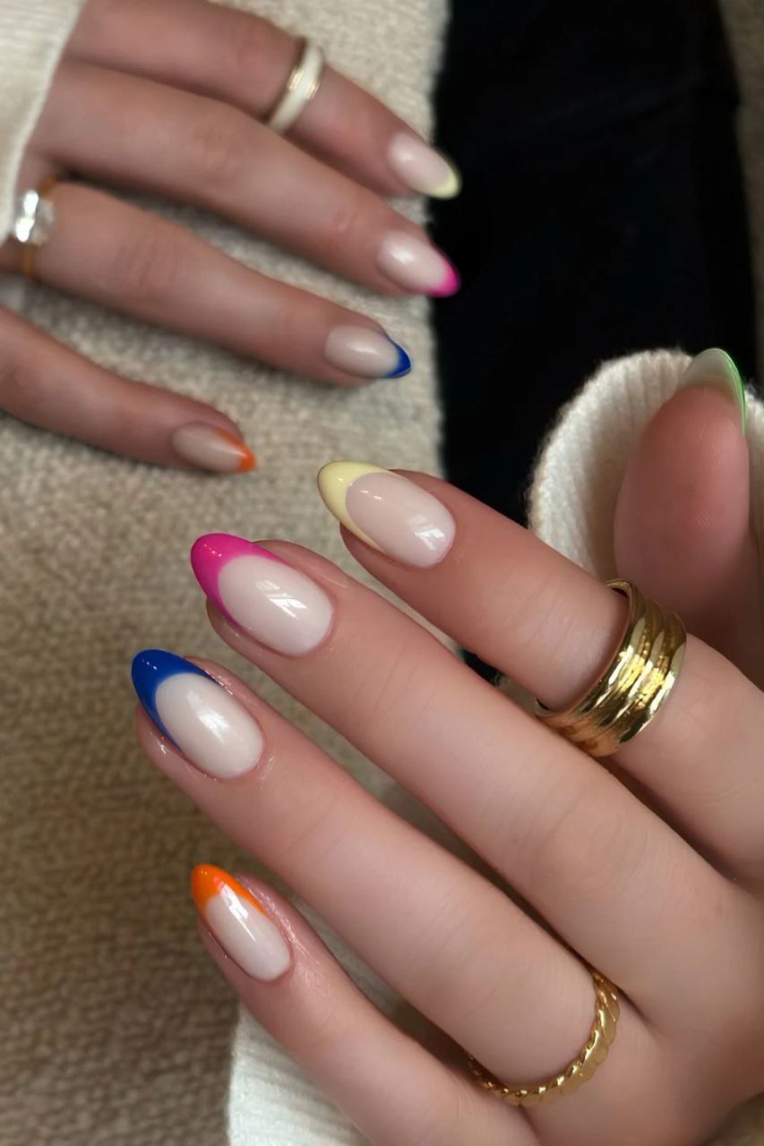 فرنچ‌های رنگارنگ شاد