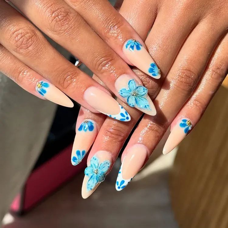ناخن ژله‌ای گل برجسته