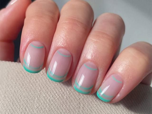طرح ناخن با نوک تیز بلو