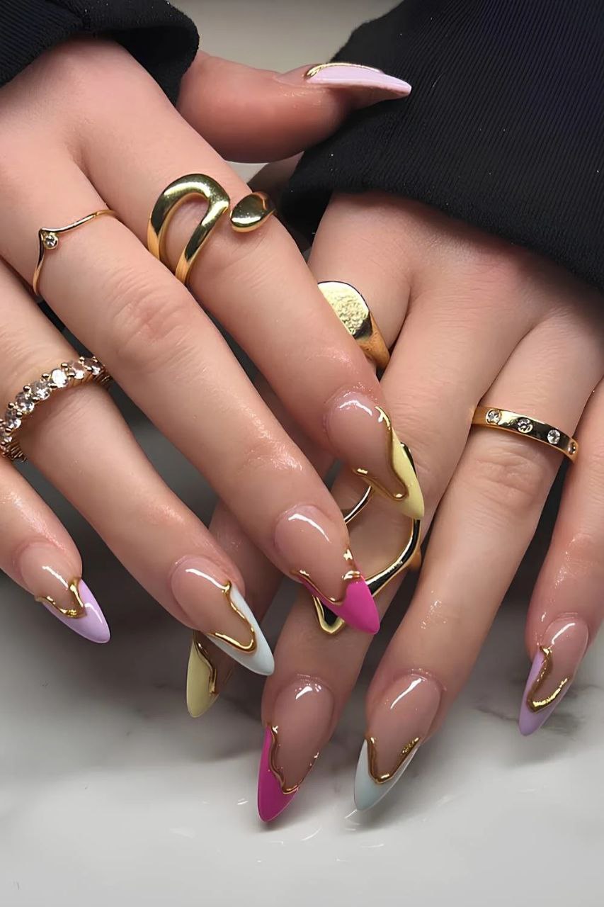 فرنچ‌های رنگارنگ موج دار
