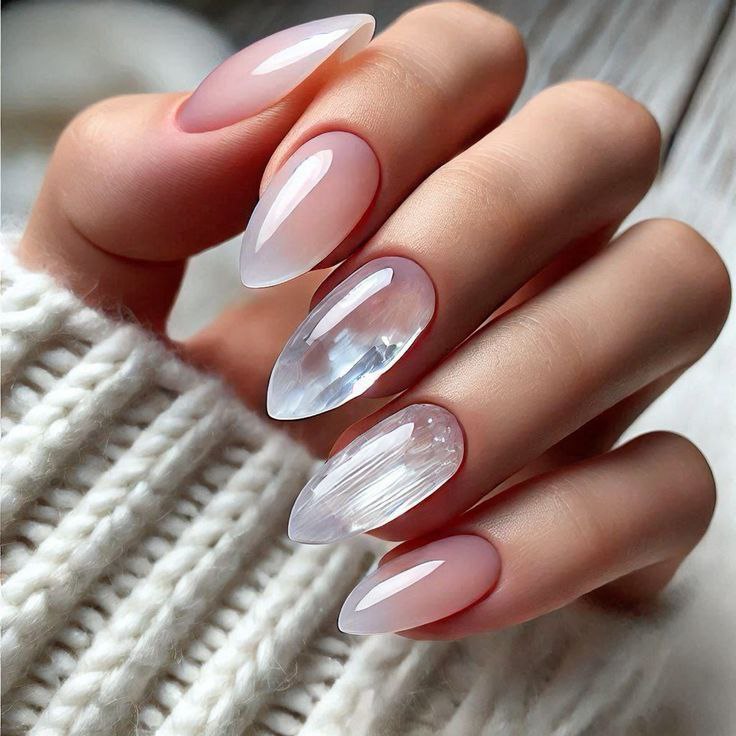 طراحی ناخن شیشهای بلوری
