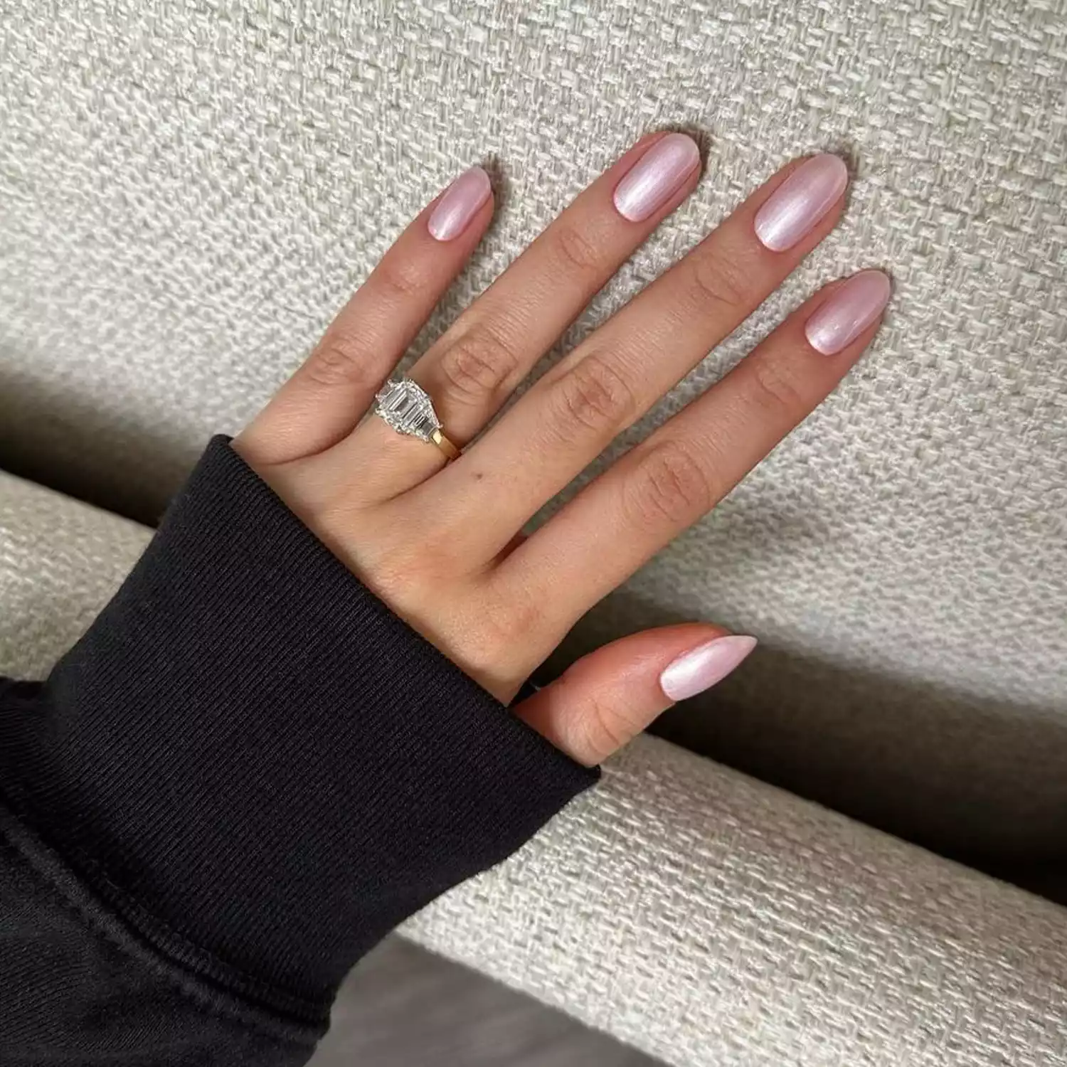 طراحی ناخن صورتی کروم