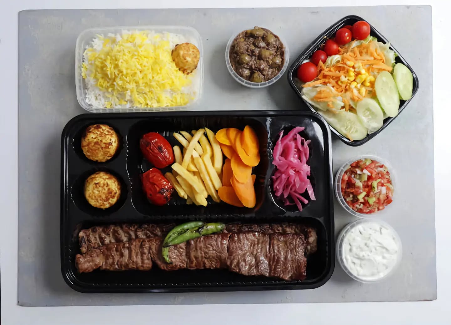 تهیه غذا ایرانی صدرسان