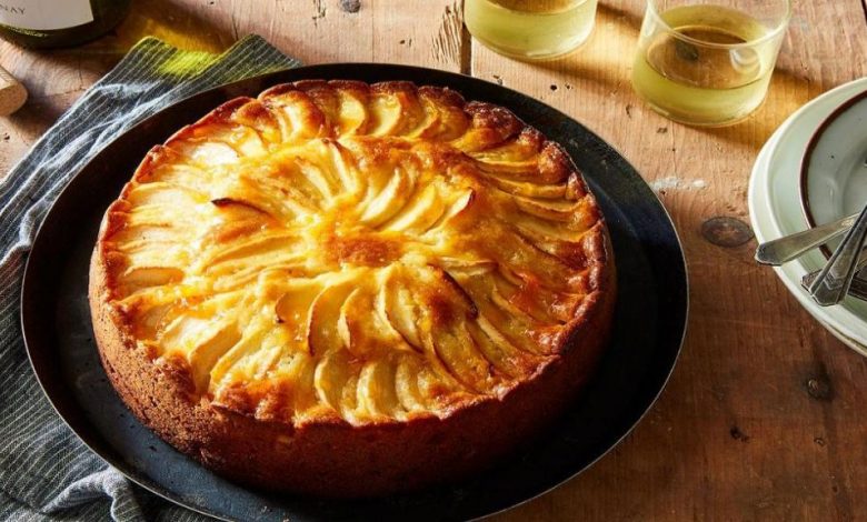 کیک سیب و دارچین