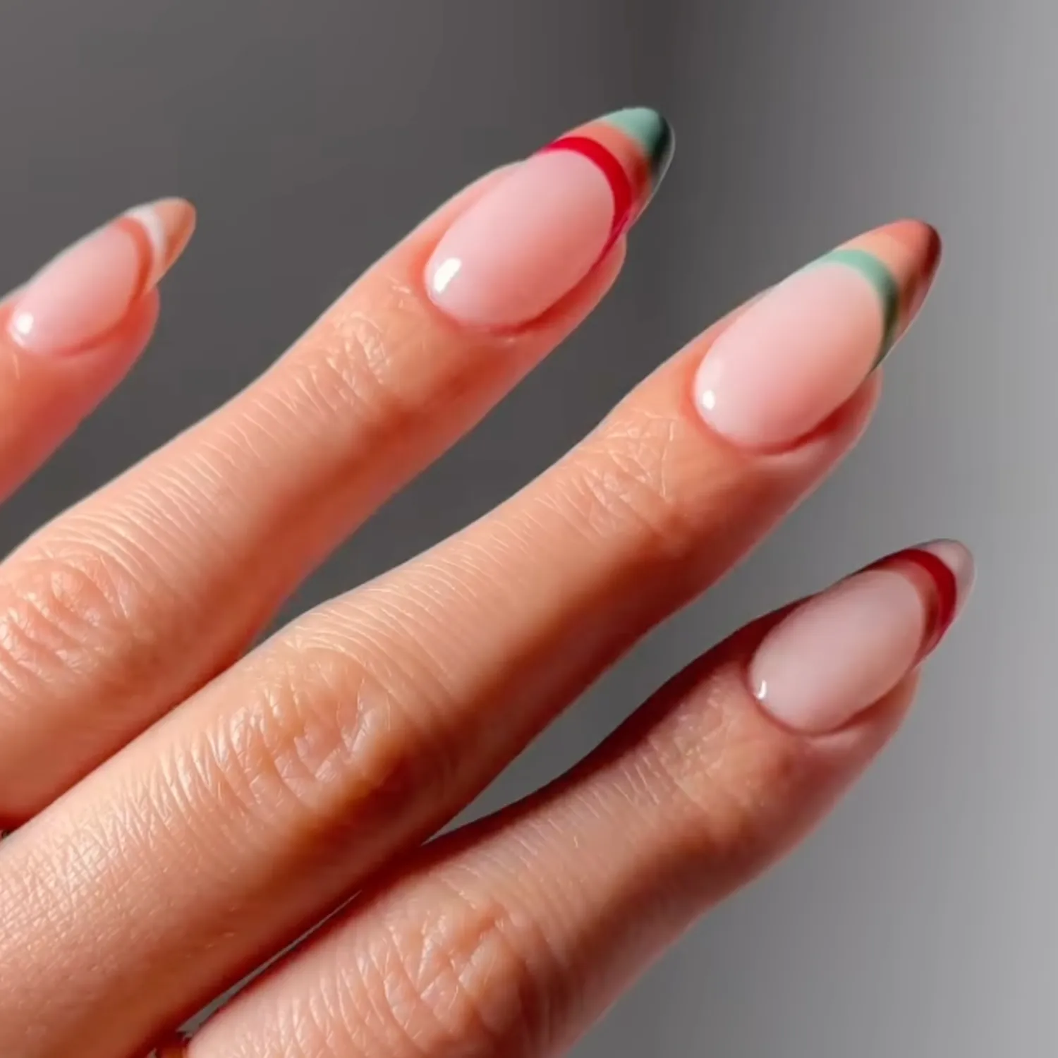 طرح ناخن راه راه فرنچ