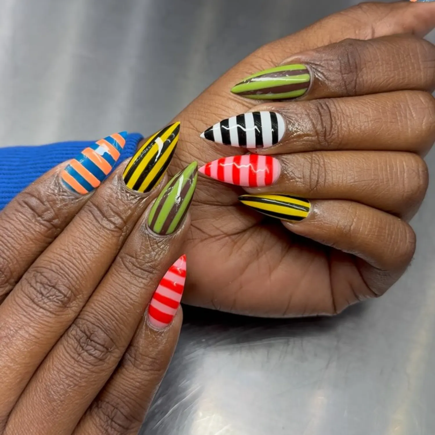 طرح ناخن راه راه