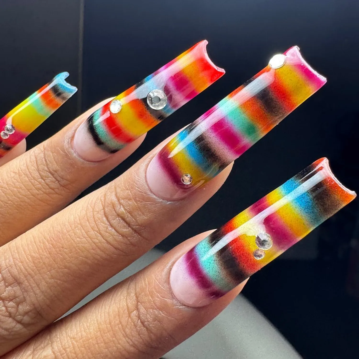 طرح ناخن راه راه بلند