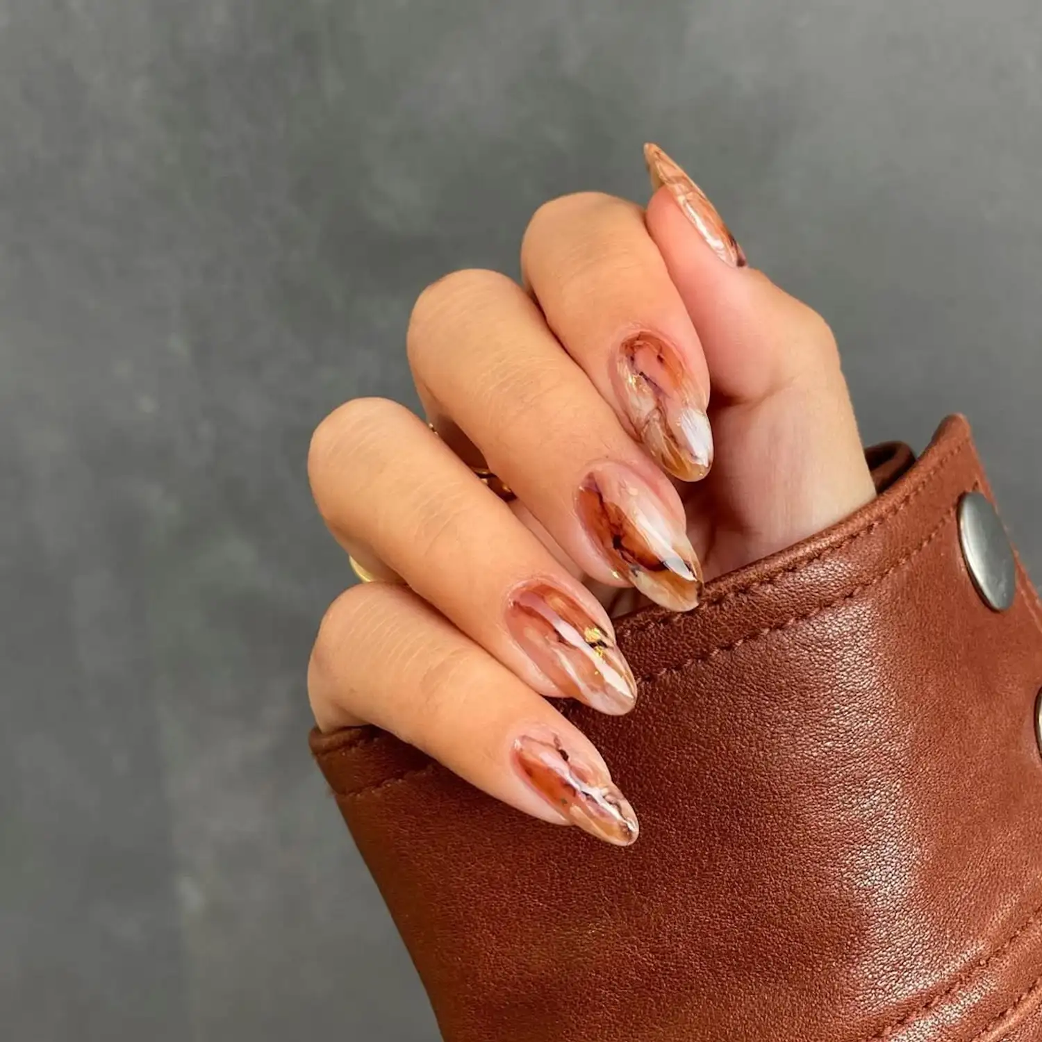 طراحی ناخن‌ موکایی