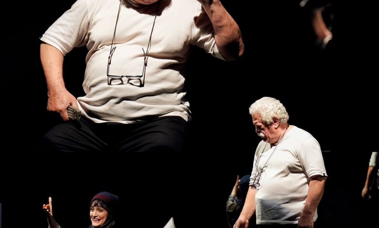 ایستادن روی صحنه در غم همسر 🖤