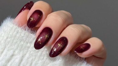 ۲۳ ایده برای ناخن تیره برای یک مانیکور زمستانی جذاب