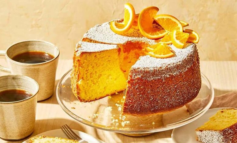 به راحتی تو خونه یه کیک پرتقال خوش‌عطر و لطیف درست کن!