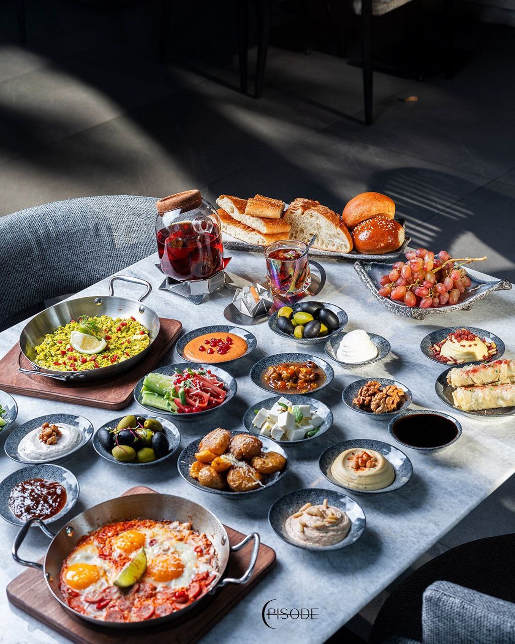 صبحانه کافه رستوران اپیزود