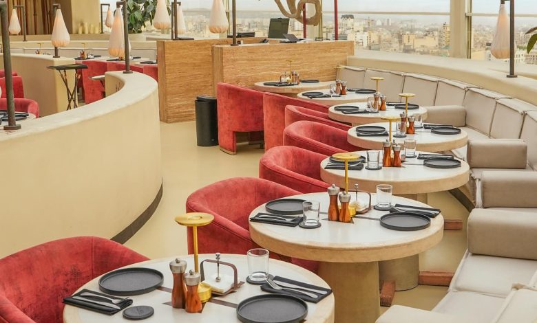 رستوران تریبه در مرکز خرید روشا