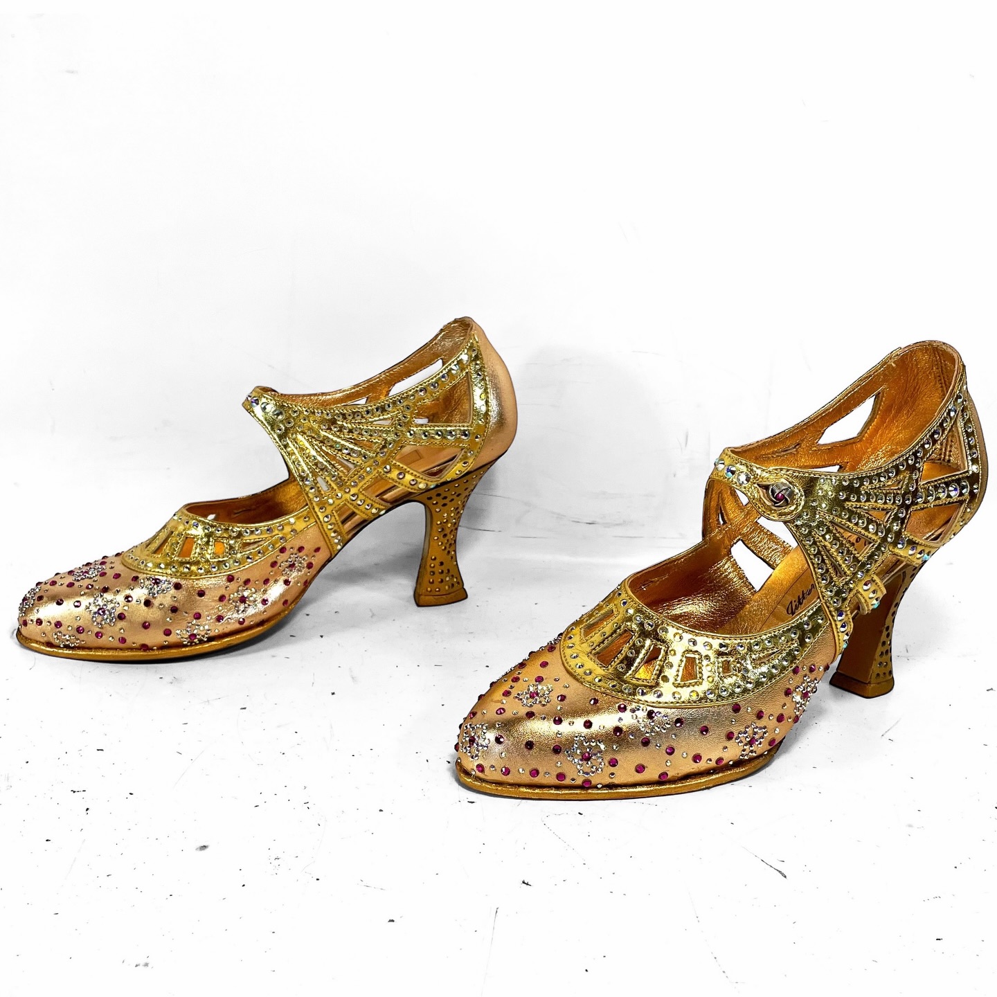 کفشدوزی فیلم بدجنس