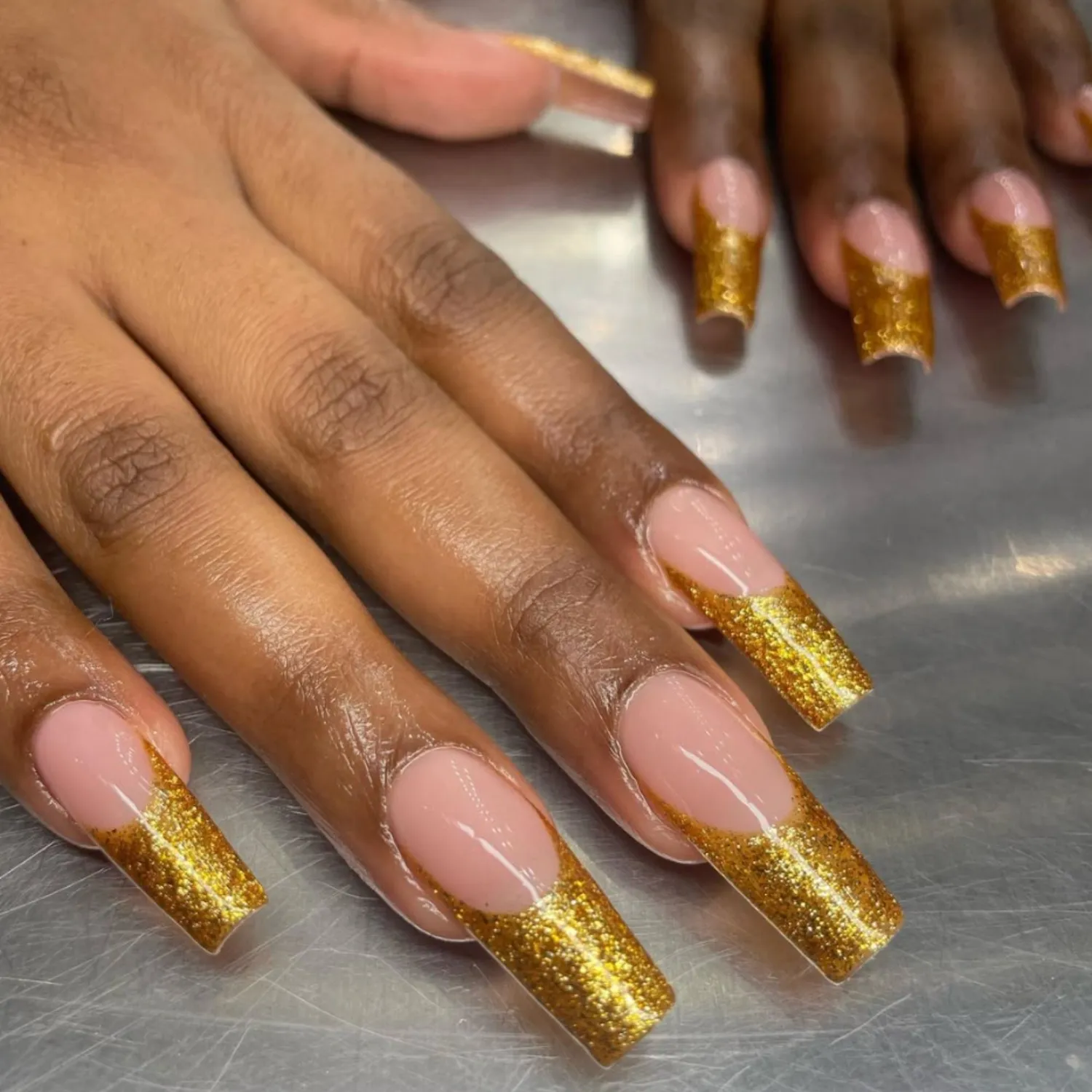 فرنچ رنگی طلایی