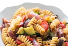 پاستای مخصوص با کدو سبز، بادمجان و فلفل