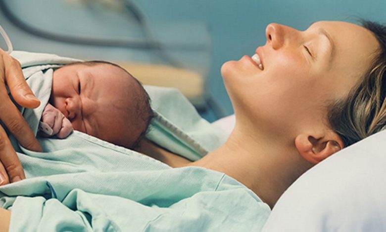 چه کسانی می توانند زایمان وی بک انجام دهند؟